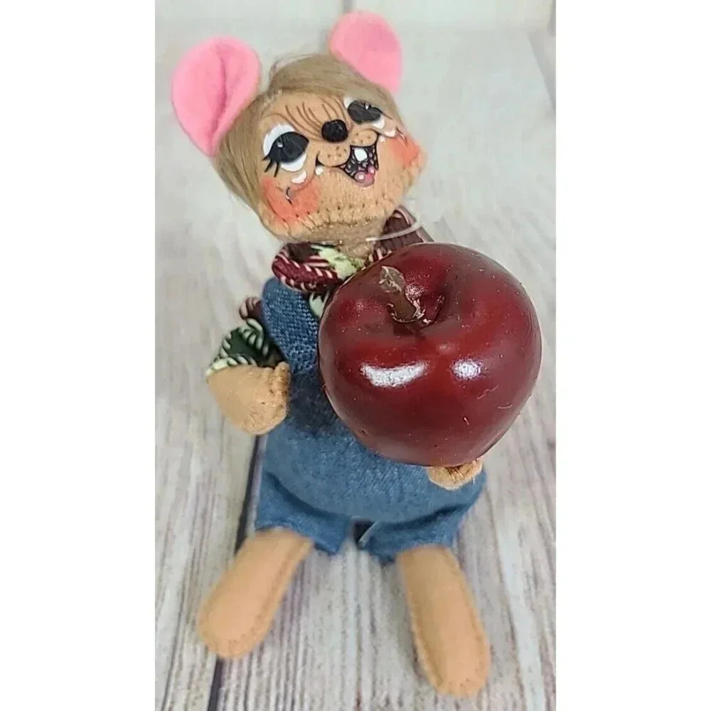 Annalee Dolls Felt Apple Picking Buddy Doll Figure Blue Red 5" 2017 New With Tag